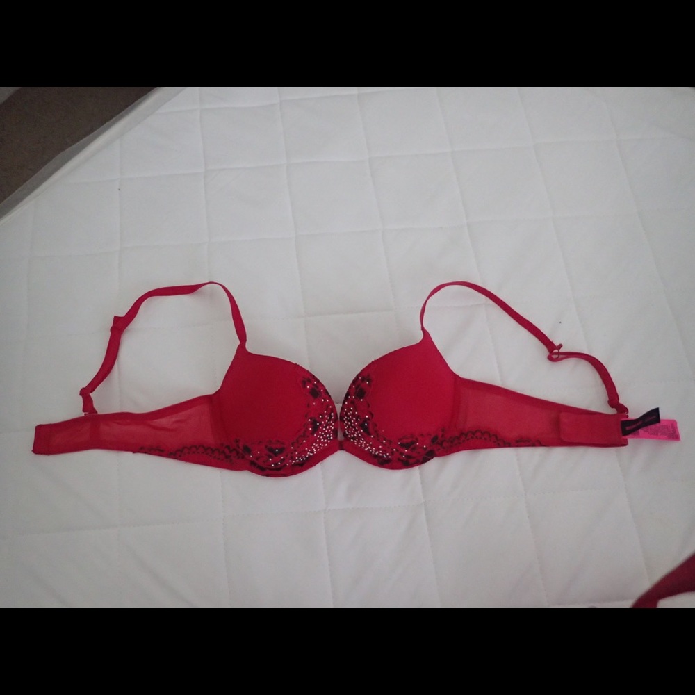 Red Lasenza Bra
